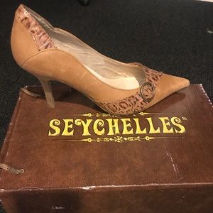 BRAND NEW NEVER WORN